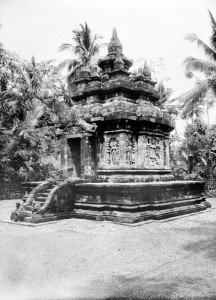 Pawon temple 1900